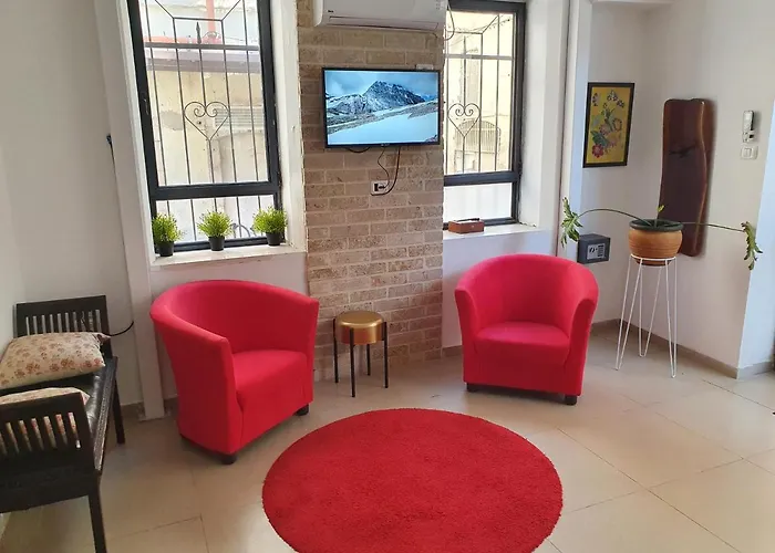 Be Me Hotels And Hostels Haifa Art