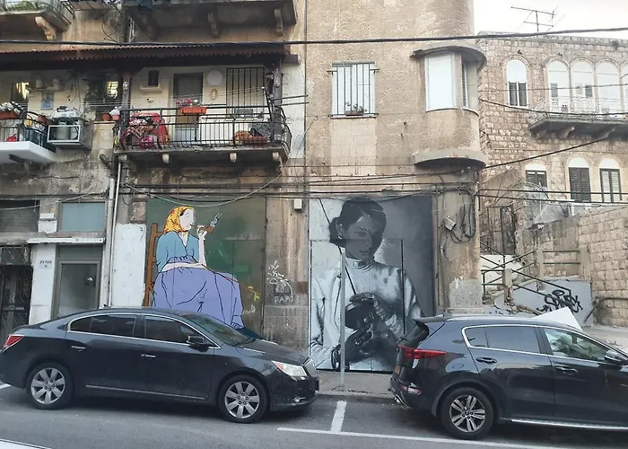 Be Me Hotels And Hostels Haifa Art